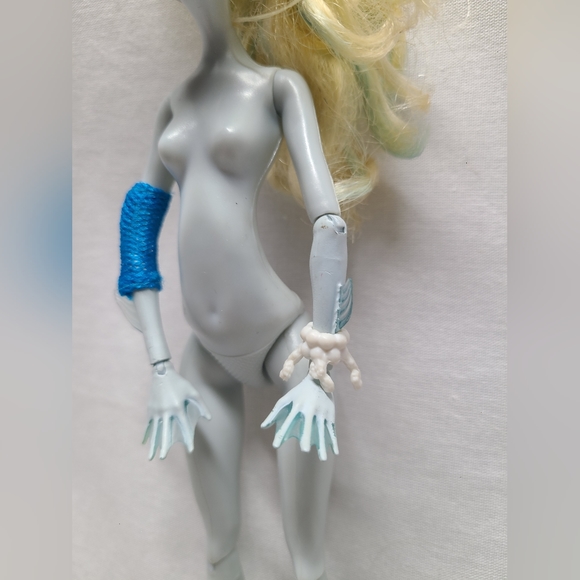 Monster High Lagoona Blue Dot Dead Gorgeous Doll 11" Preowned Incomplete - Picture 2 of 8